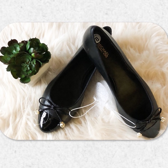 MICHAEL Michael Kors Gia Ballet Flats - Picture 2 of 6